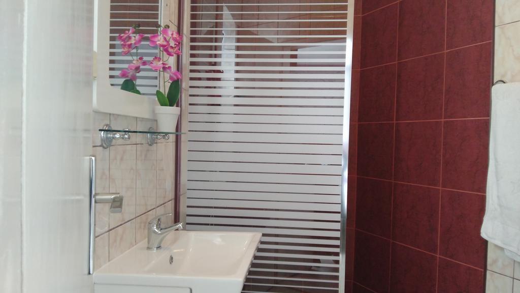 Apartments Jadran แฮร์เซ็ก-โนวี ภายนอก รูปภาพ