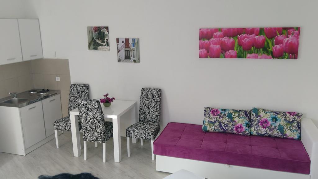 Apartments Jadran แฮร์เซ็ก-โนวี ภายนอก รูปภาพ