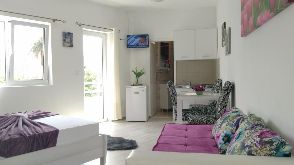 Apartments Jadran แฮร์เซ็ก-โนวี ภายนอก รูปภาพ