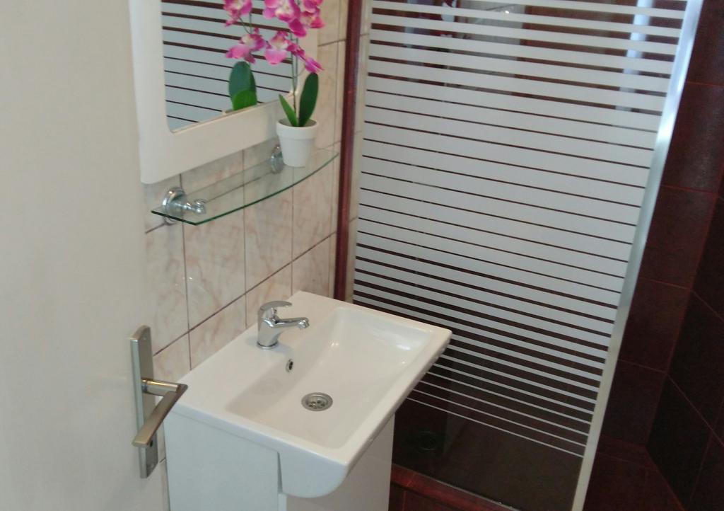 Apartments Jadran แฮร์เซ็ก-โนวี ภายนอก รูปภาพ